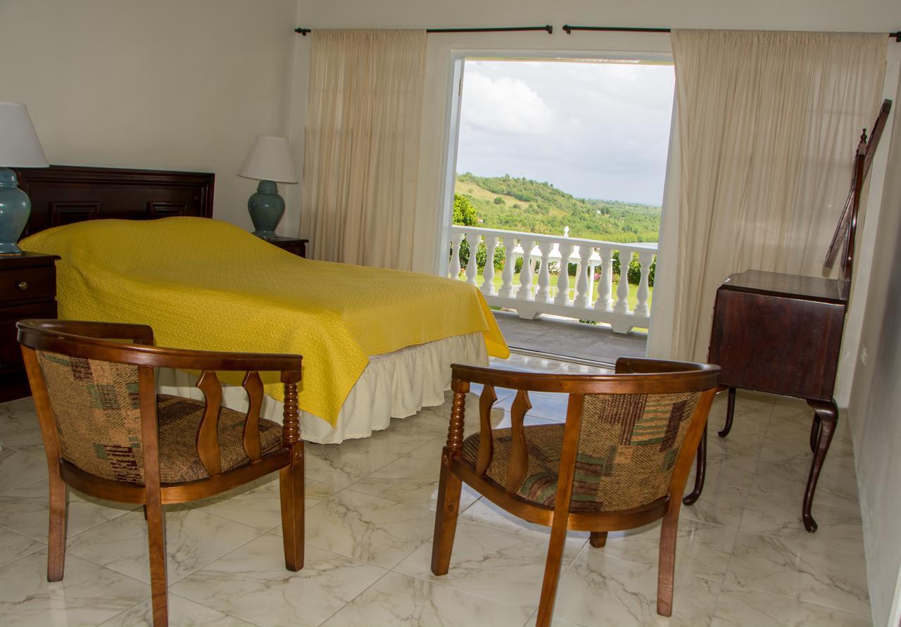 Castles * Castries