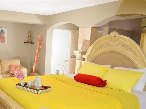 Heritage House Vigie Bed & Breakfast 3*