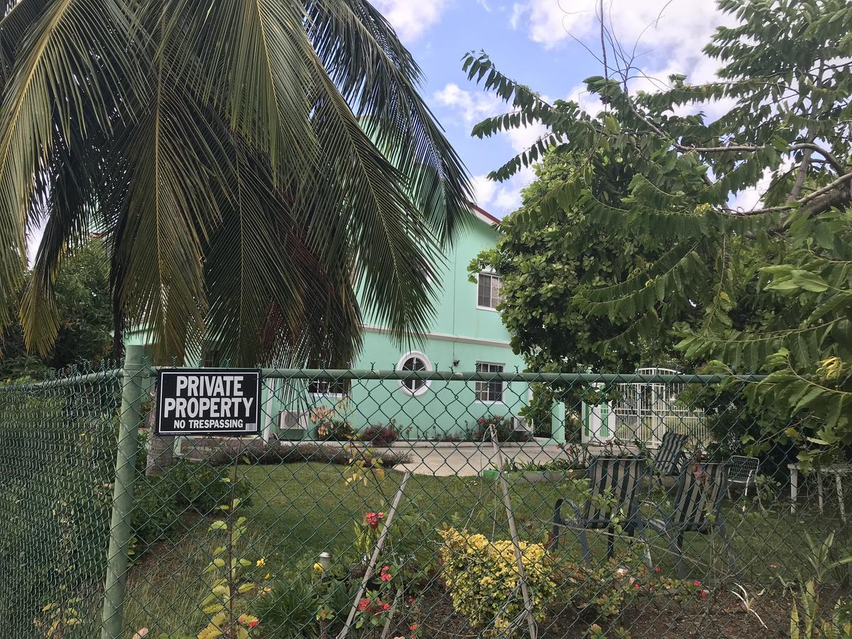 Marvey's Place Guest house *