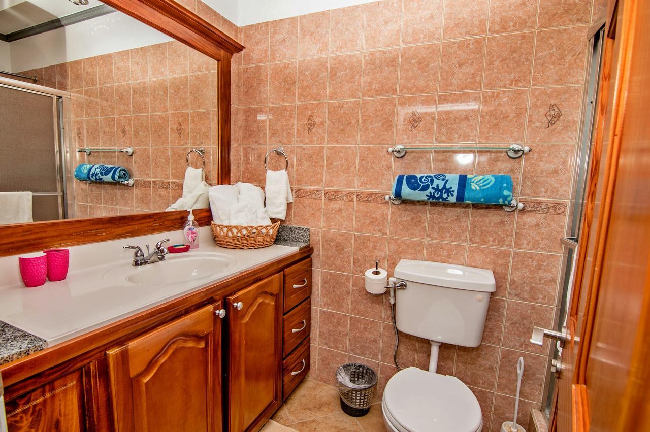 Paradise Cove Apartment *
