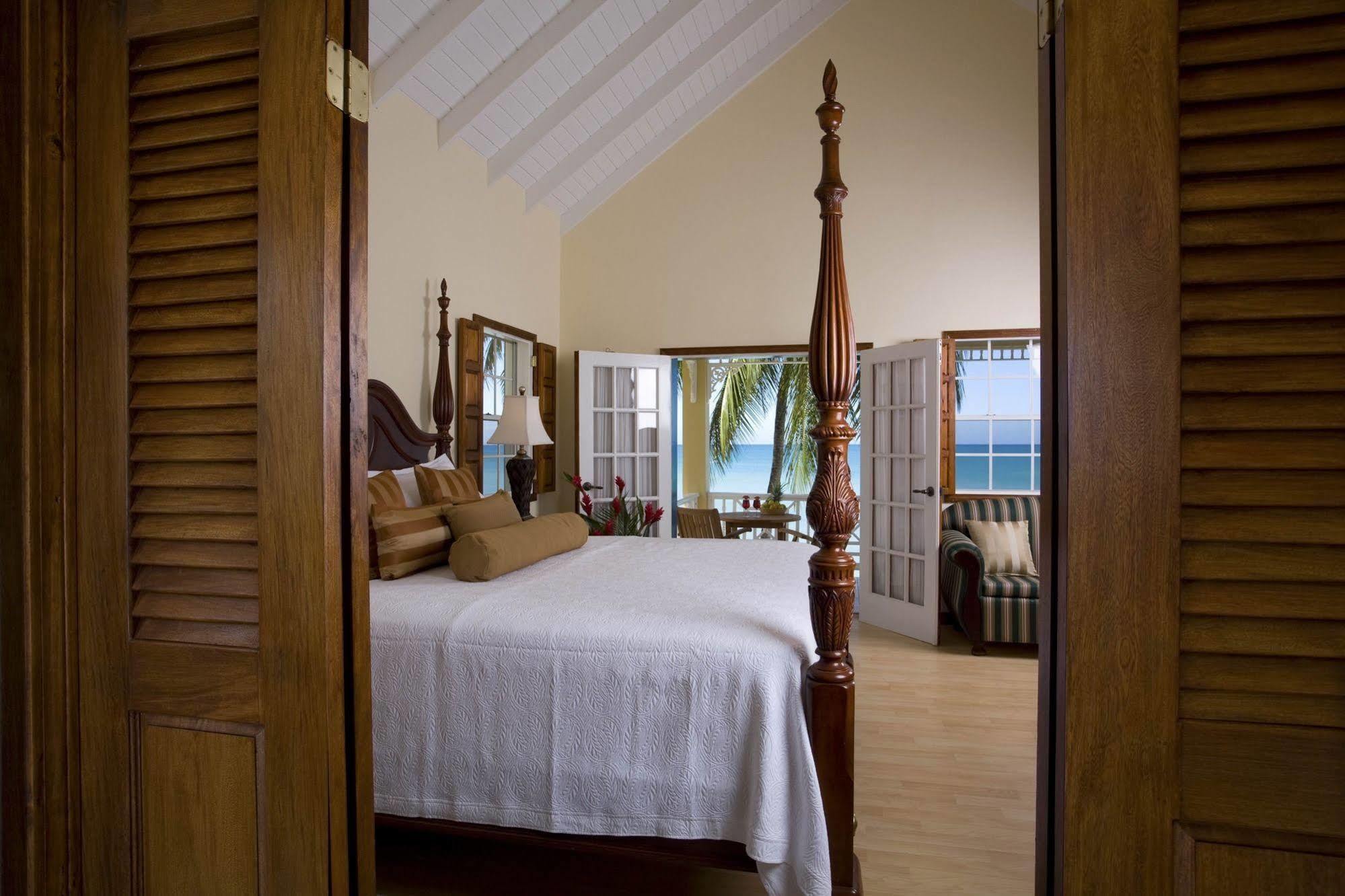 Villa Beach Cottages Resort 3*