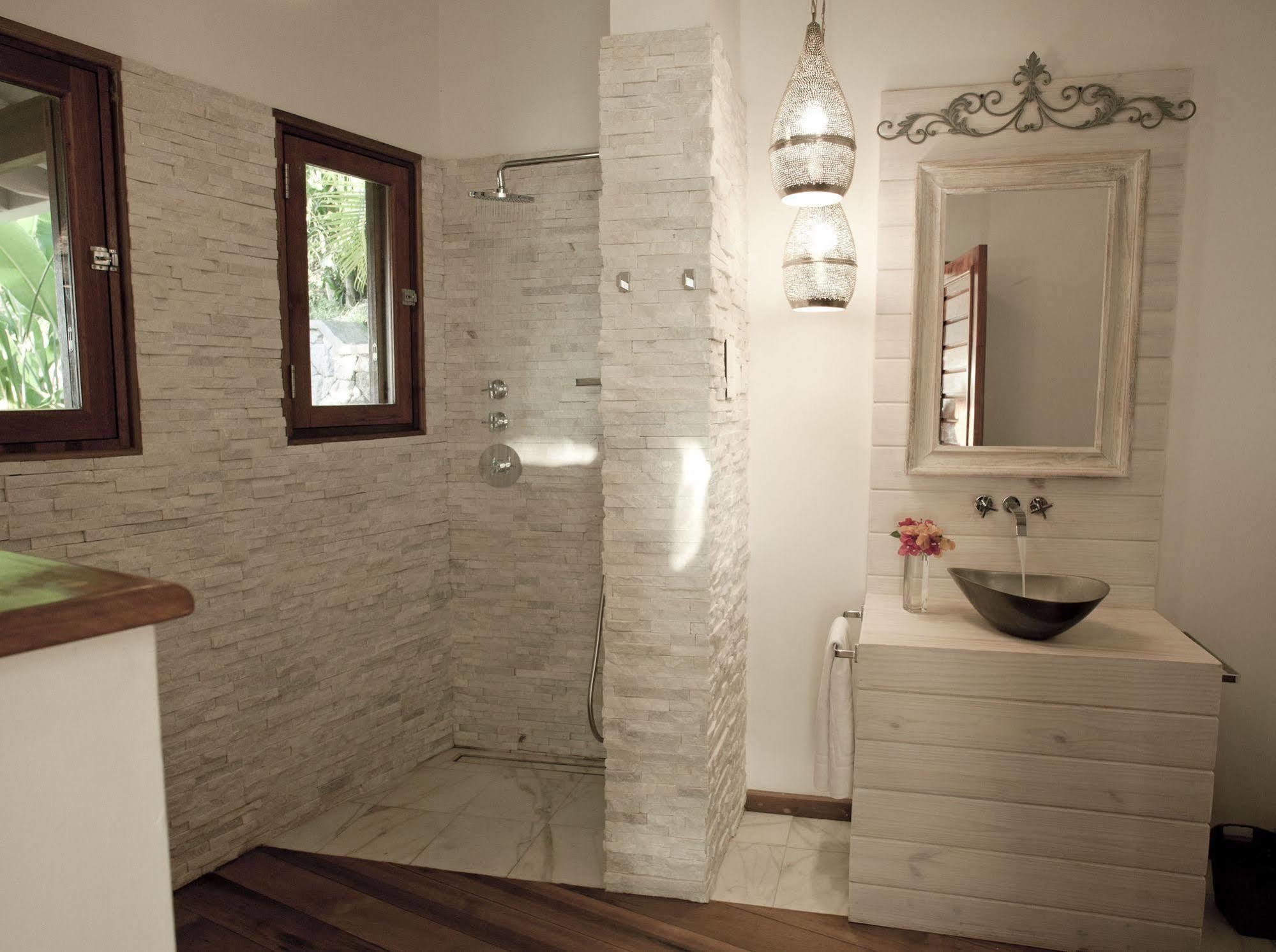 Susanna Hotel 4*