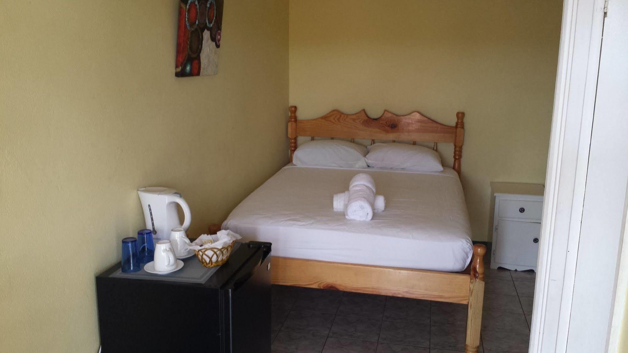 Golden Arrow Inn 3*