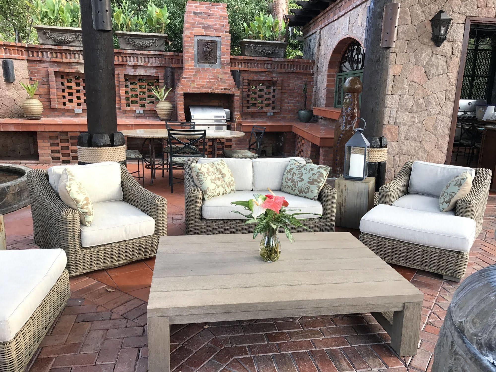 Caille Blanc Bed & Breakfast 4*