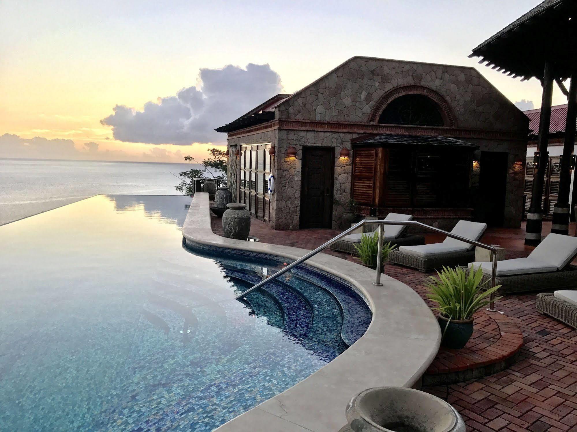 Caille Blanc Bed & Breakfast