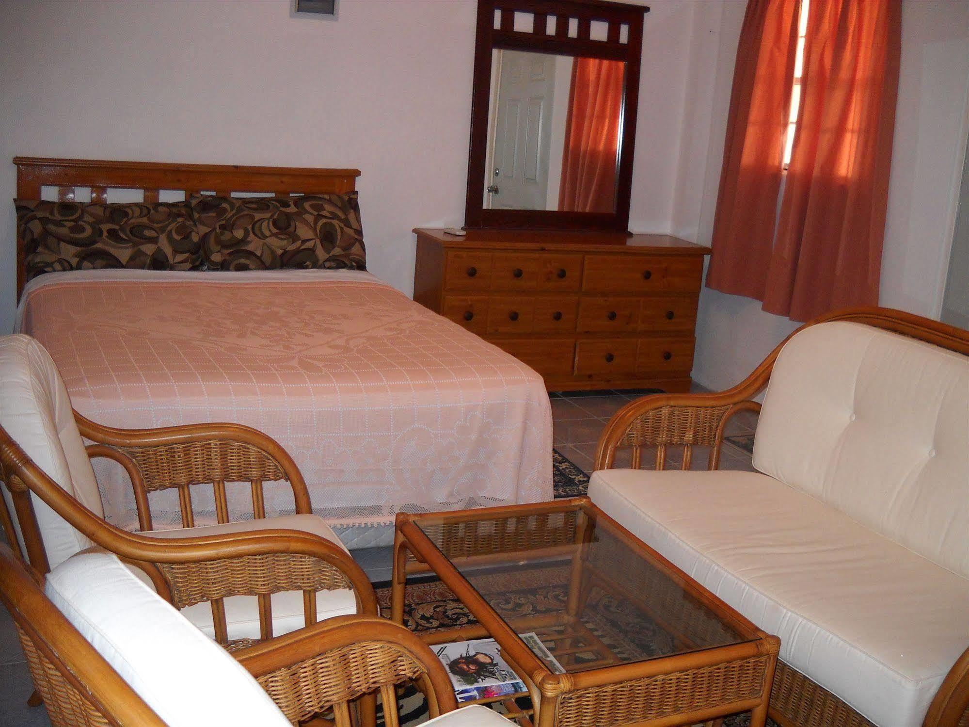Caribbean Breeze Apartment *