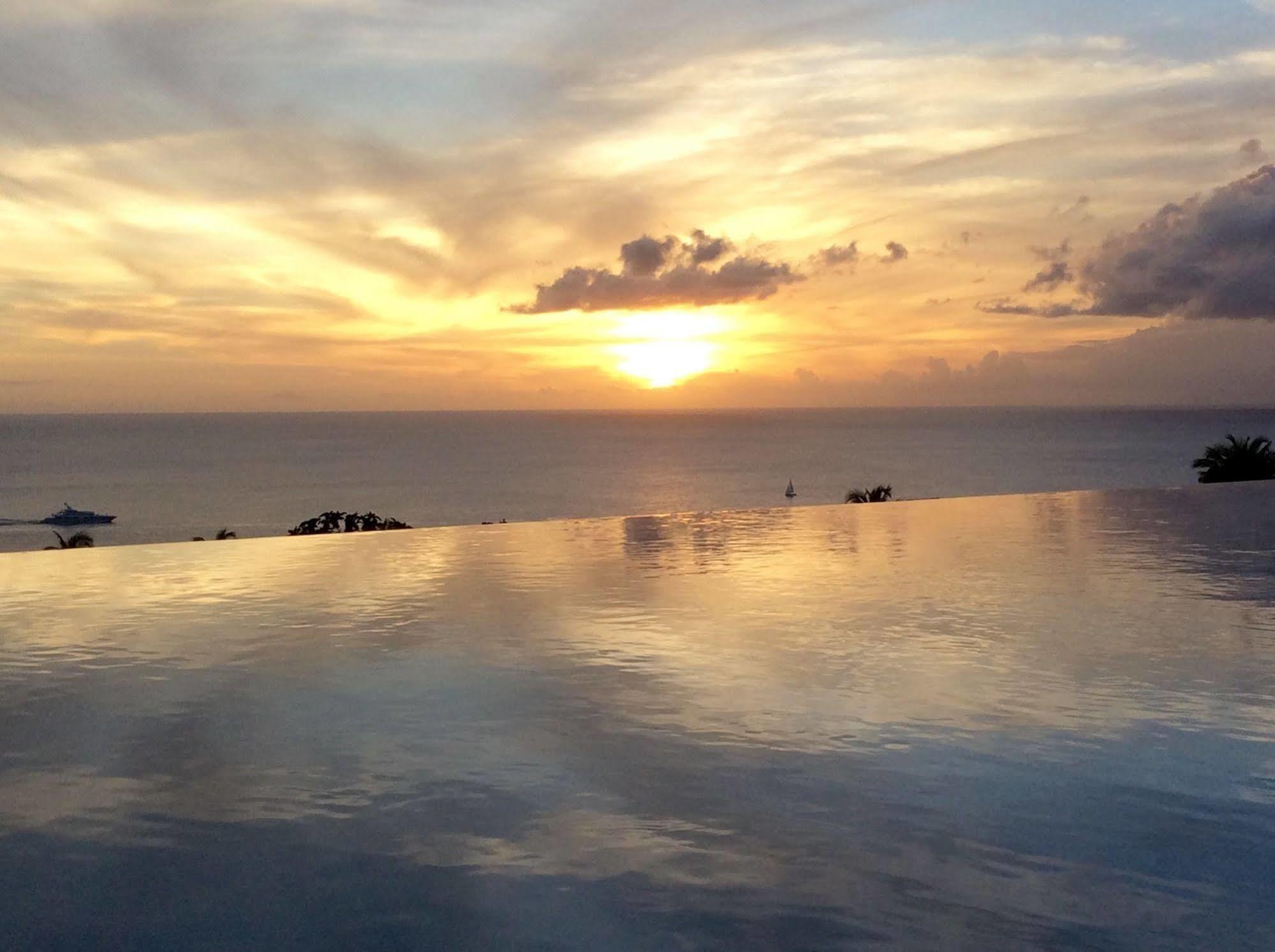 Tet Rouge Hotel 4*