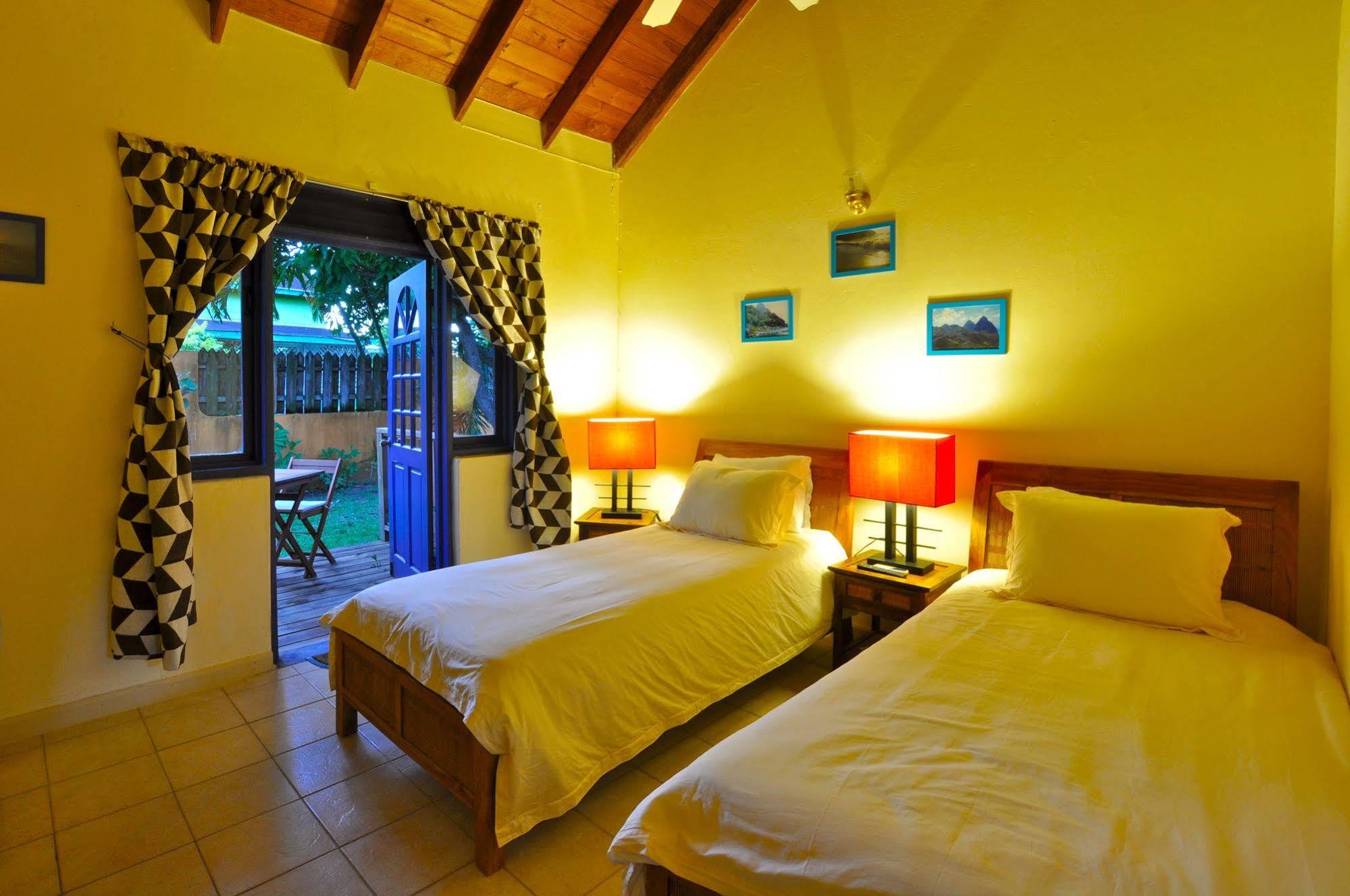 Inn Le Jardin De Rodney 3*