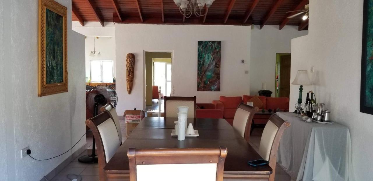 Guest house A Private In Paradise, Vieux Vieux Fort
