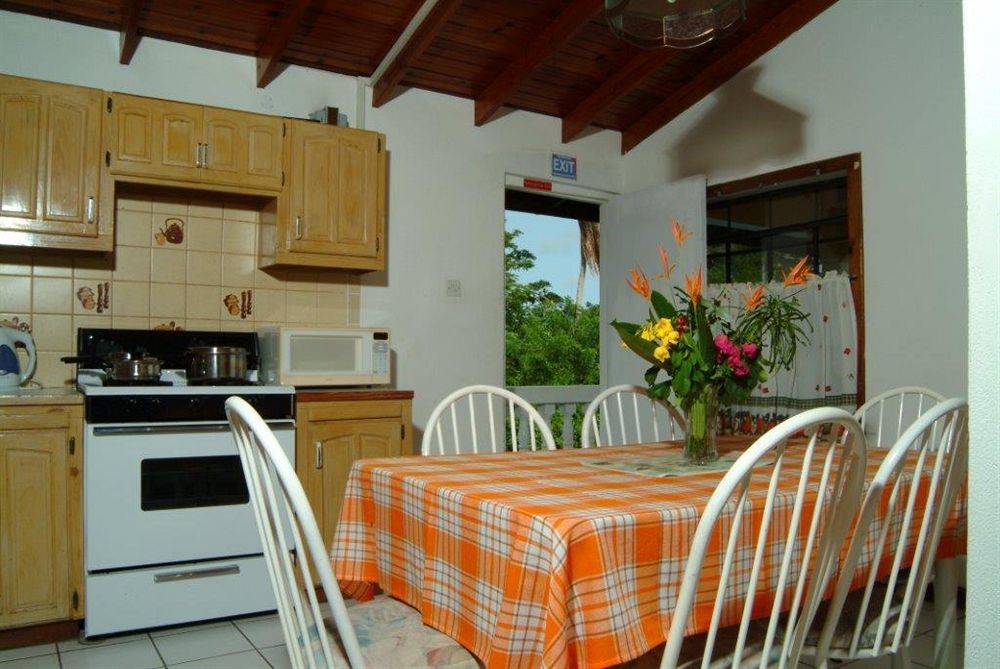 Hotel Tropical Breeze And Furnished 2*