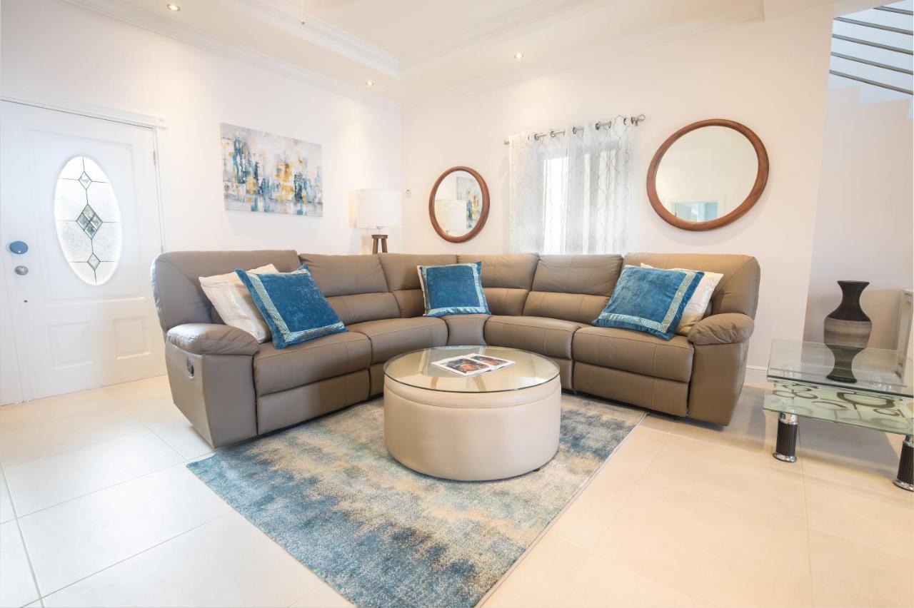 Waters Edge Villas By Bay Gardens Resorts * Gros Islet