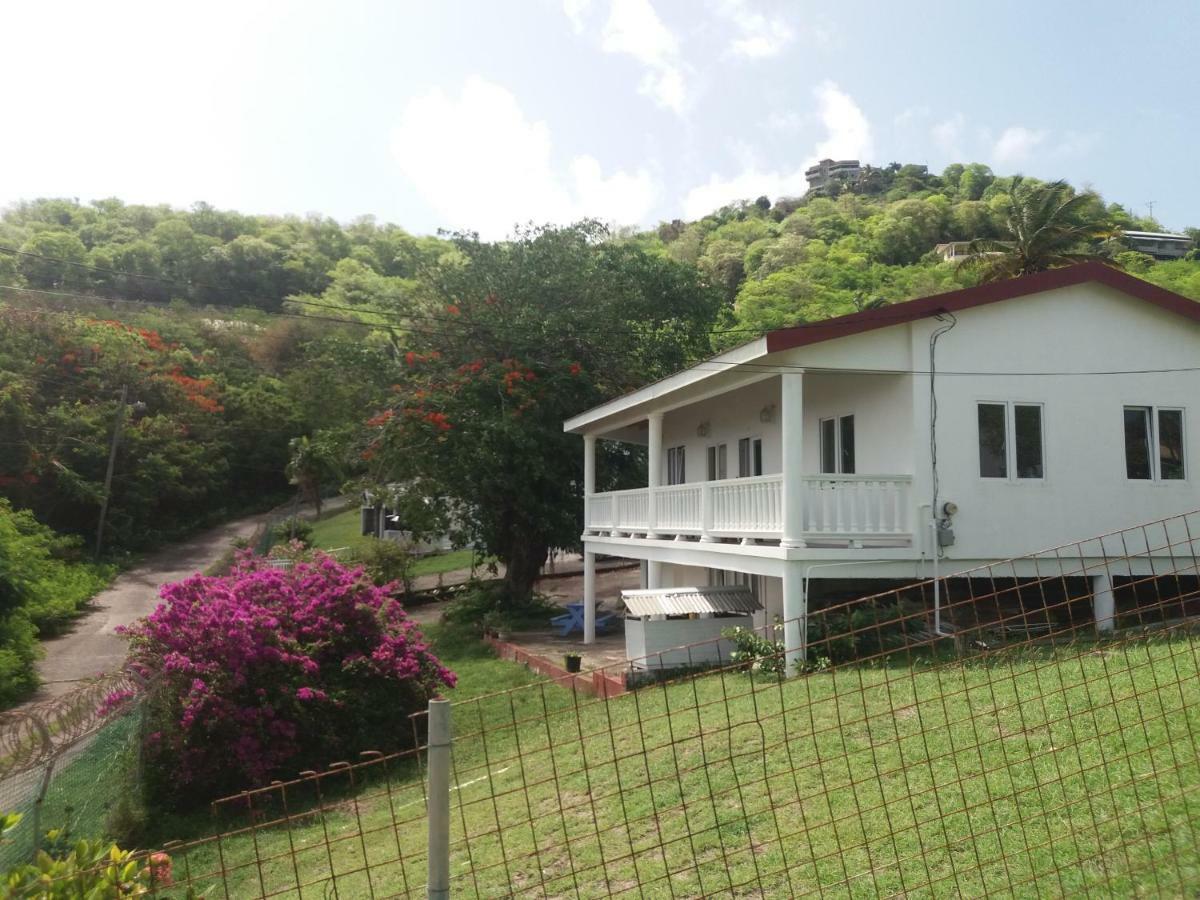 Guest house A Private In Paradise, Vieux Vieux Fort