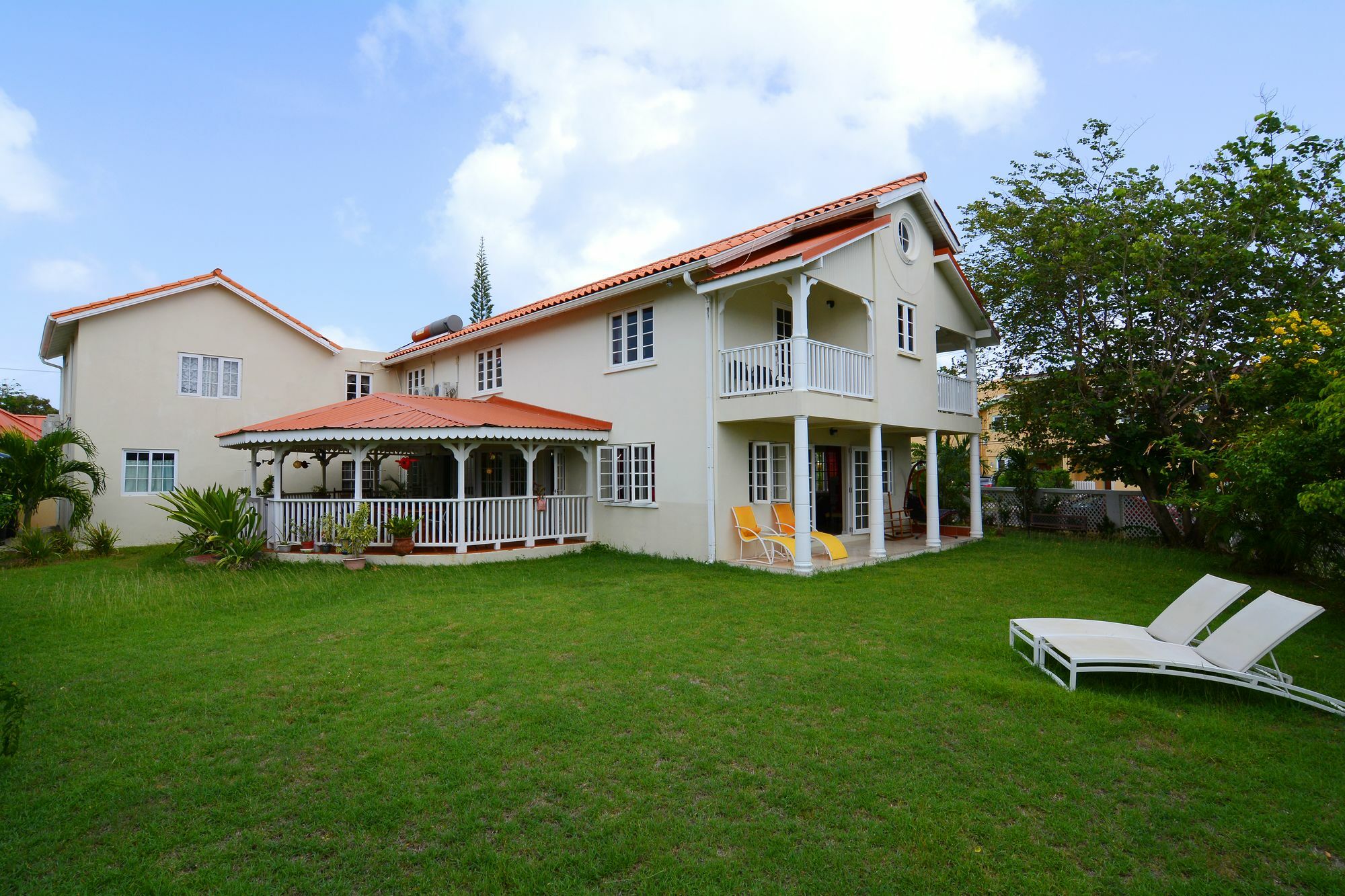 Heritage House - Rodney Bay Bed & Breakfast