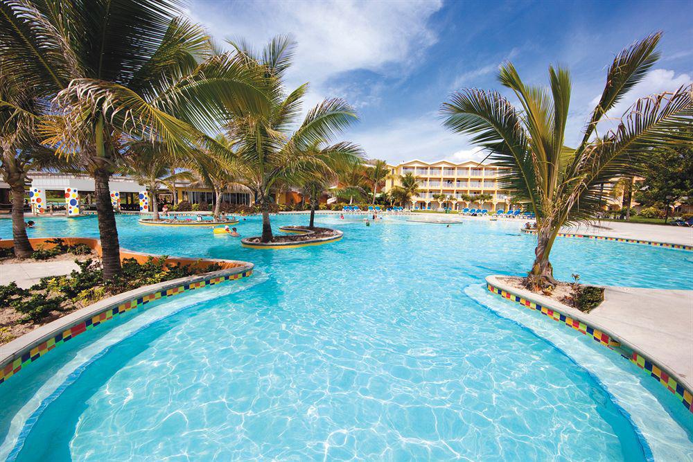 Coconut Bay & 4*