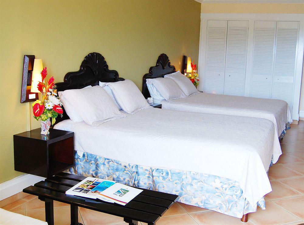 Coconut Bay & Resort