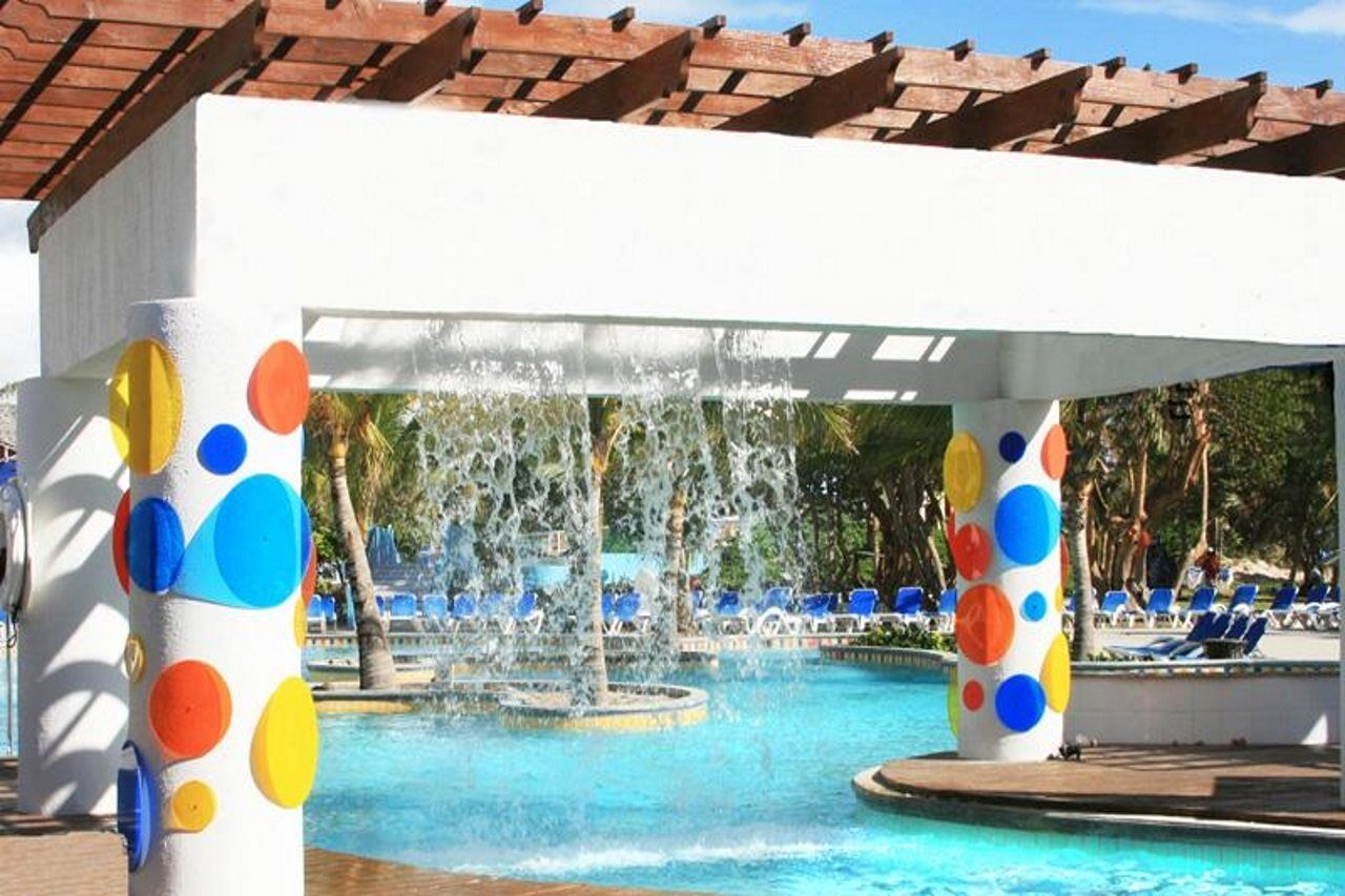 Coconut Bay & Resort 4*