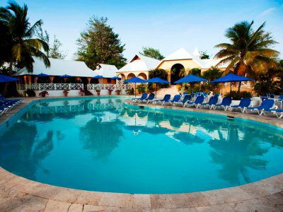 Smugglers Cove & 3*