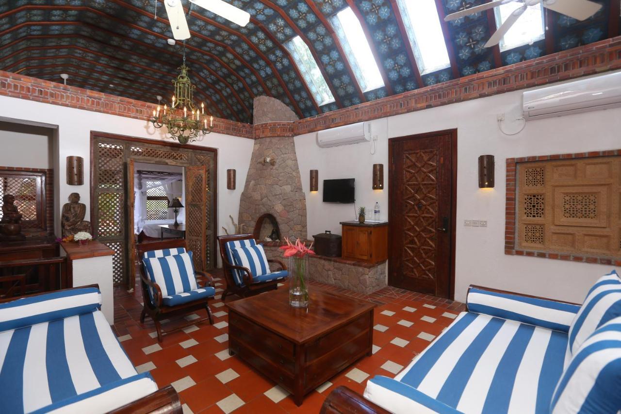 Caille Blanc Bed & Breakfast 4*