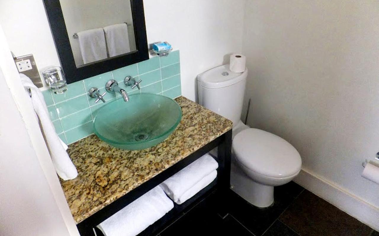 Superb Split Level Waterside Apt, Marigot Bay, St Lucia Wi Castries