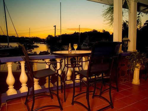 Seraphine Hotel 2*