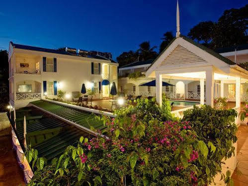 Seraphine 2* Castries