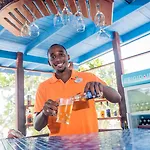 Bay Gardens Beach Resort & Spa