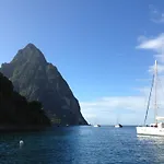 Private Yacht, Day Sail And Houseboat