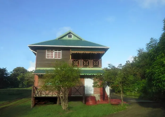 Seawind Cottage Authentic St.Lucian Accommodation Near Plantation Beach