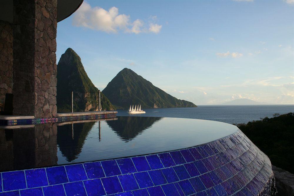 Jade Mountain Resort 5*