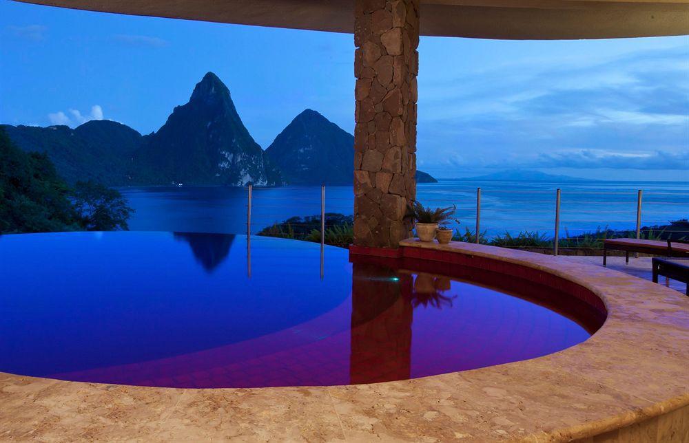Jade Mountain Resort 5*