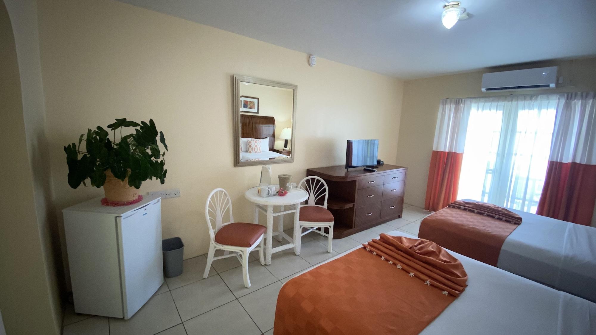 Bay Gardens 3*