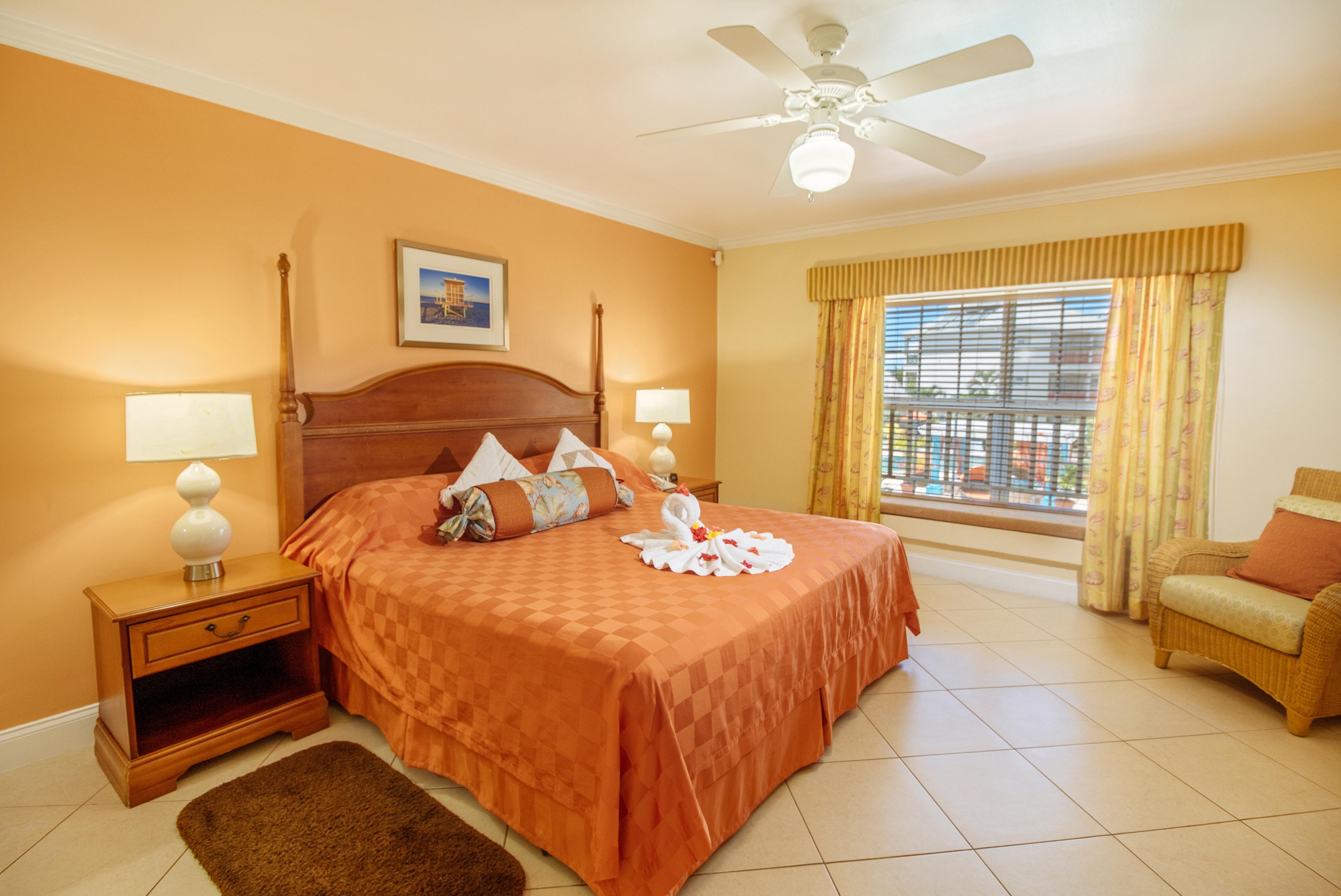 Bay Gardens & Resort