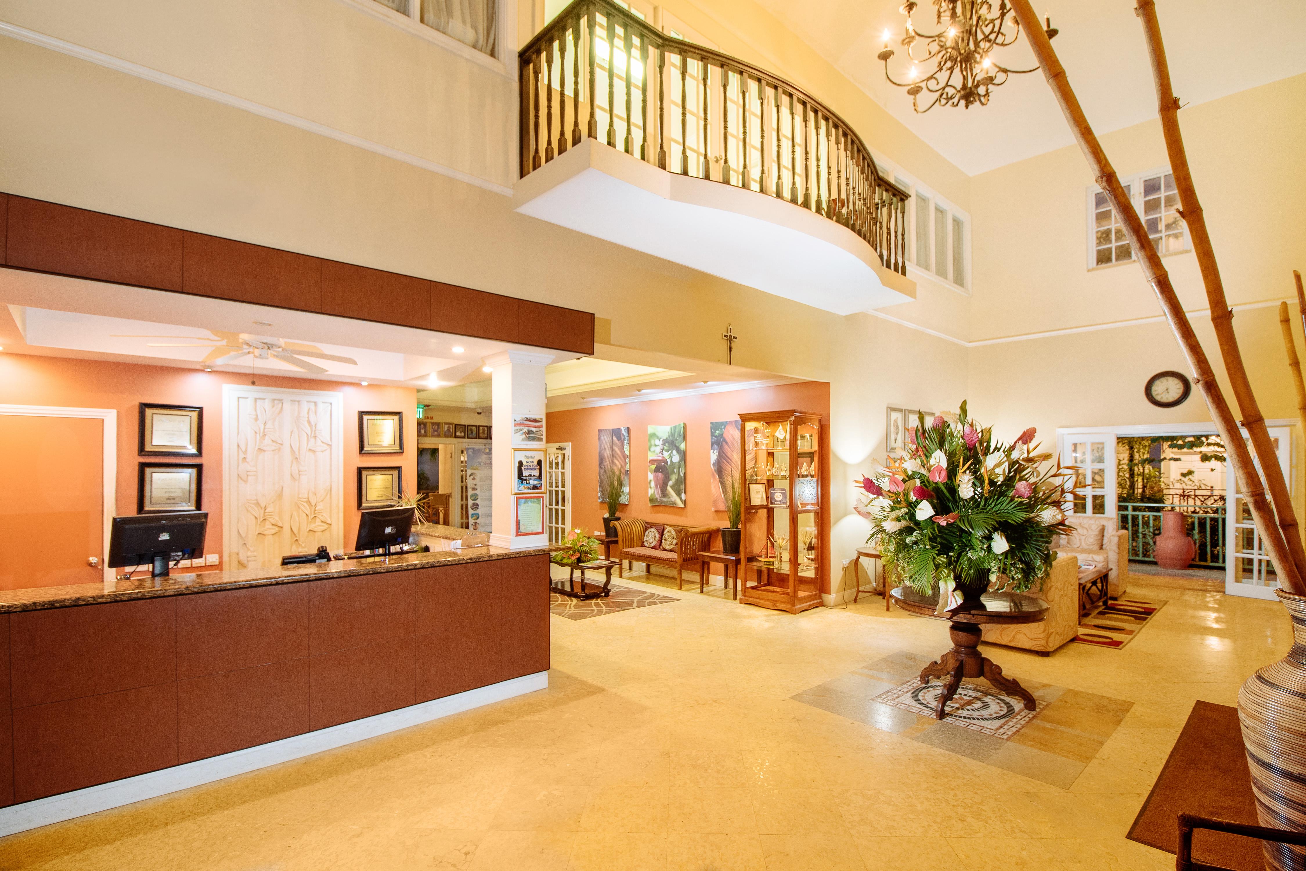Bay Gardens & 4*