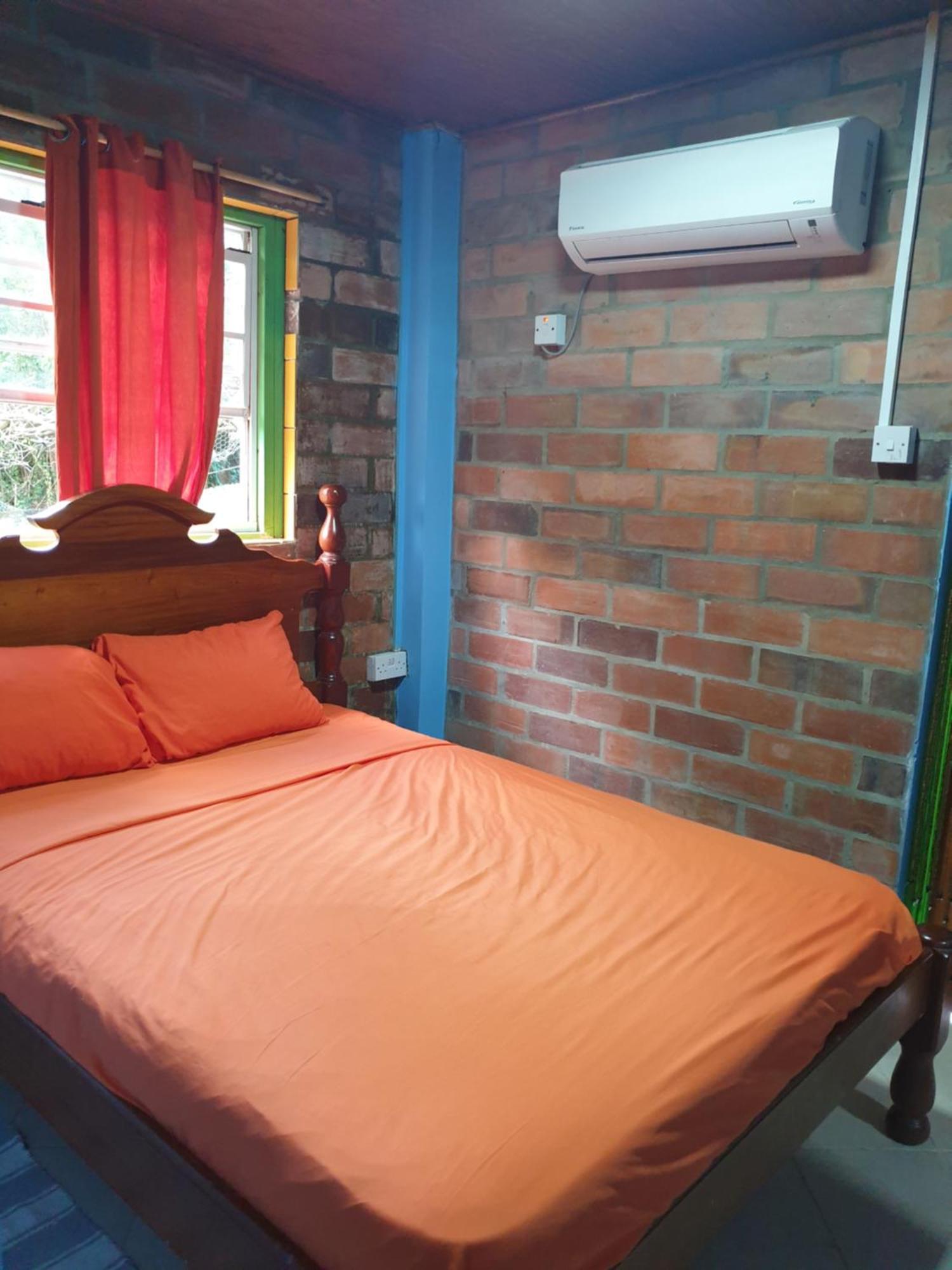 Seawind Authentic St.lucian Near Plantation Apartment *
