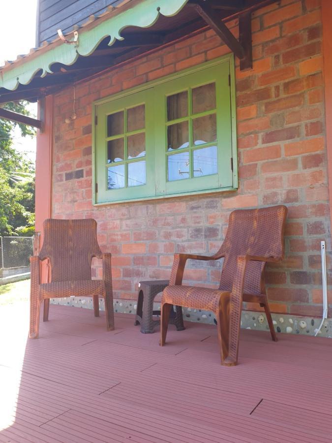 Seawind Authentic St.lucian Near Plantation Apartment Gros Islet