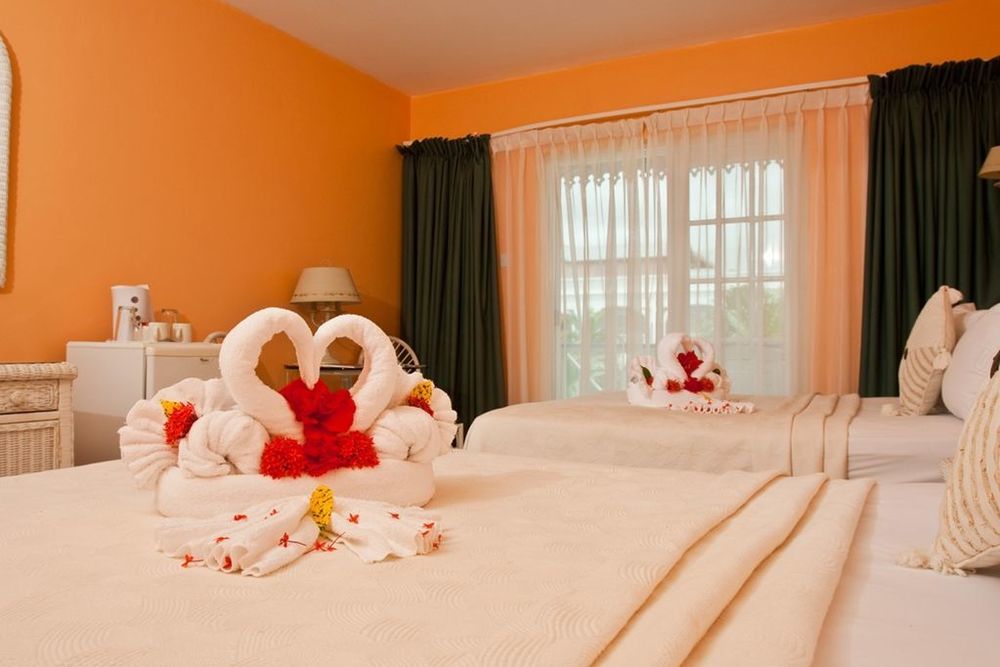 Bay Gardens Hotel