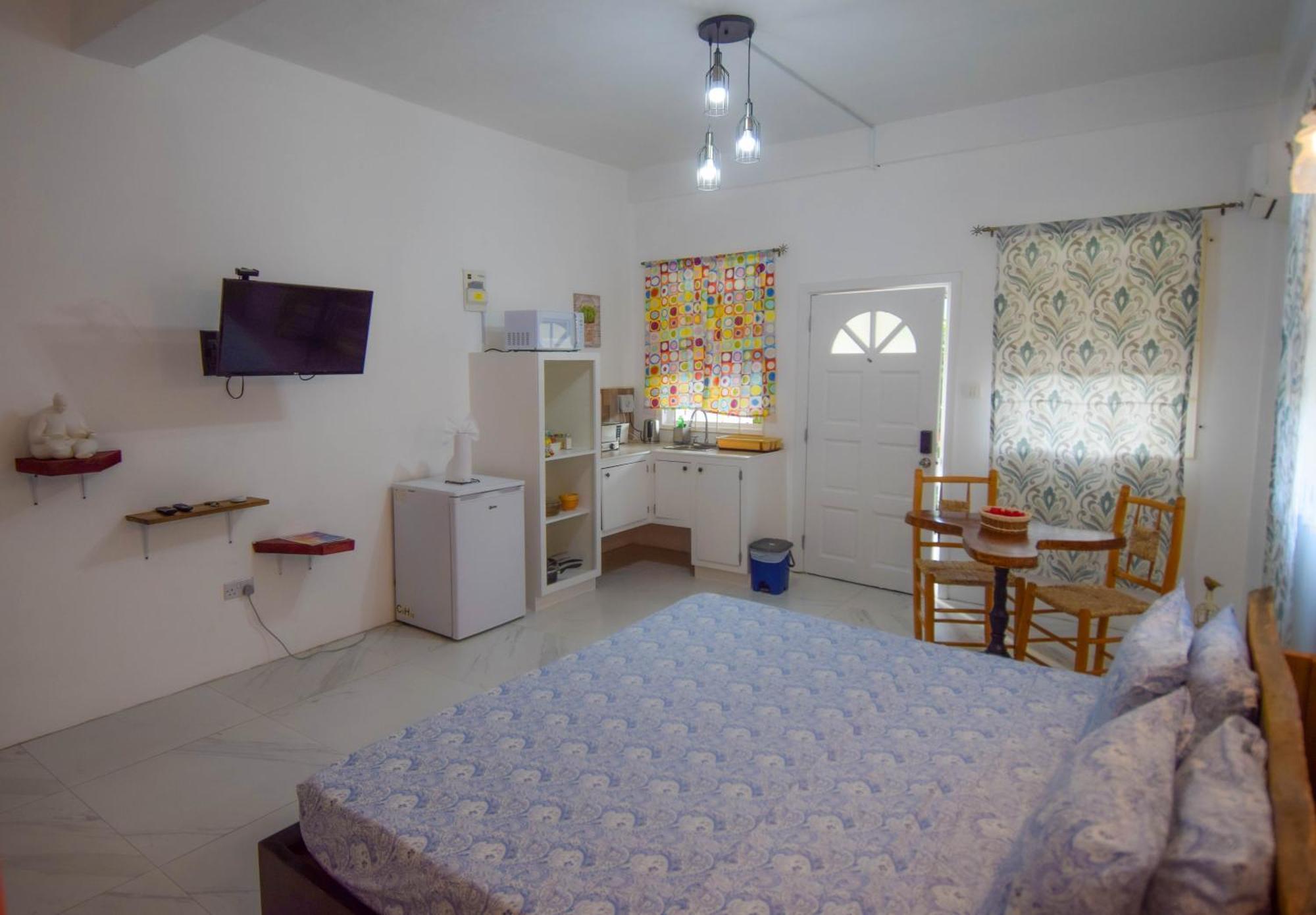 Frenz Guest house Soufriere