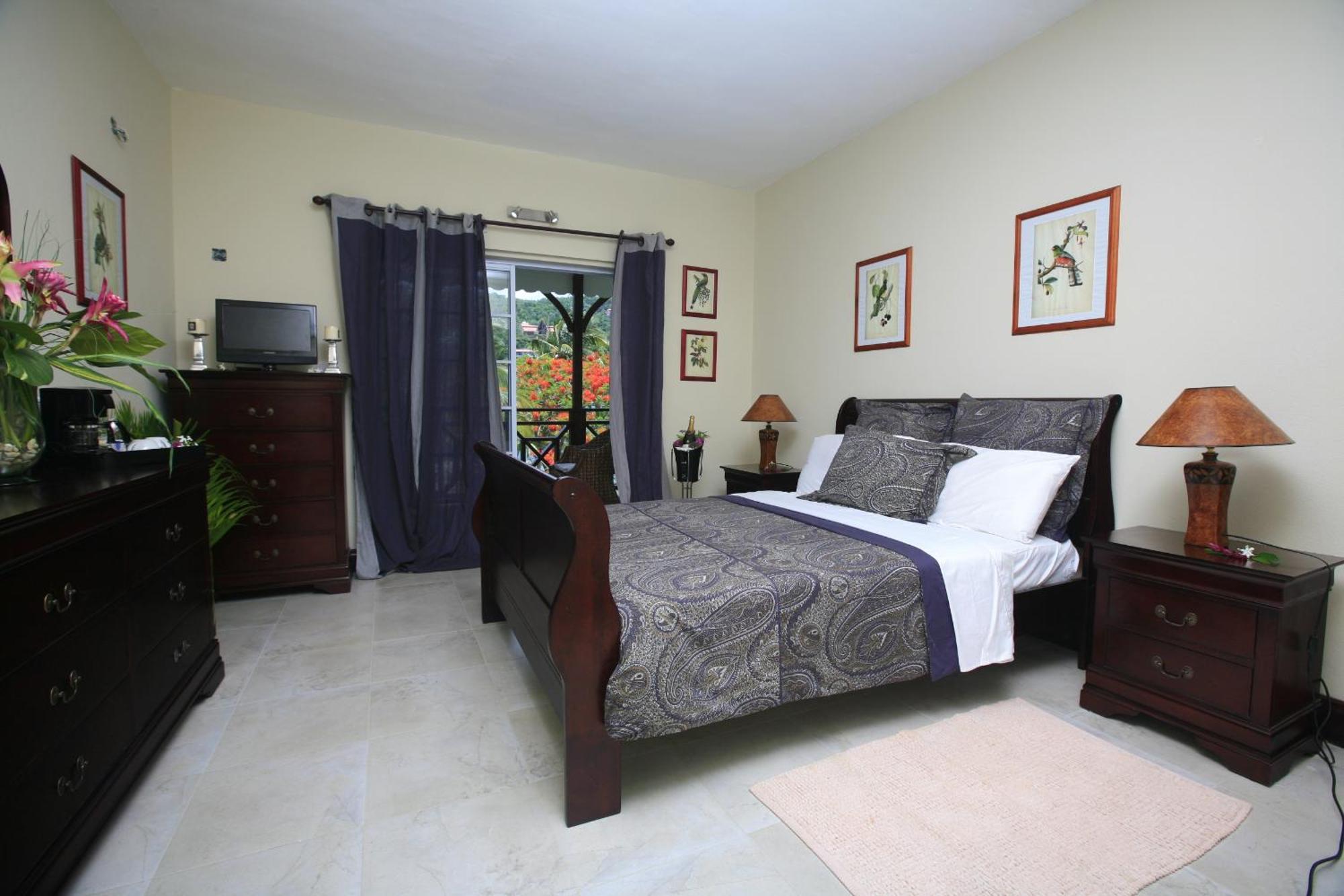 Club & Dive Resort 4*