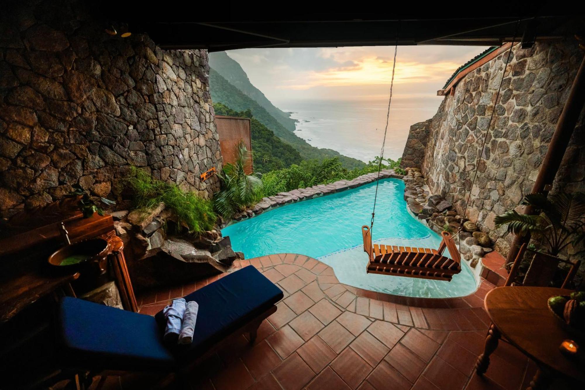 Ladera (adults Only)