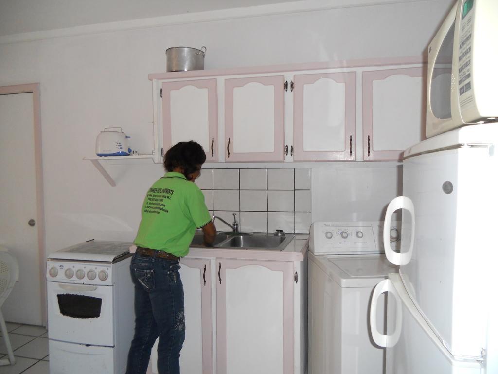 Stephanie's 2* Gros Islet