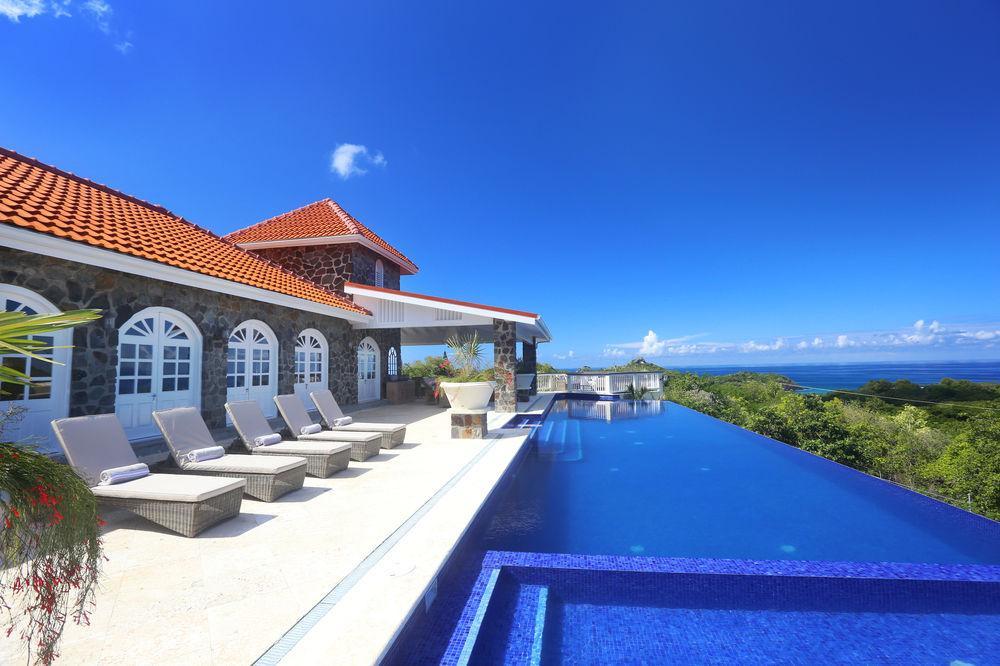 Atlantis 4*