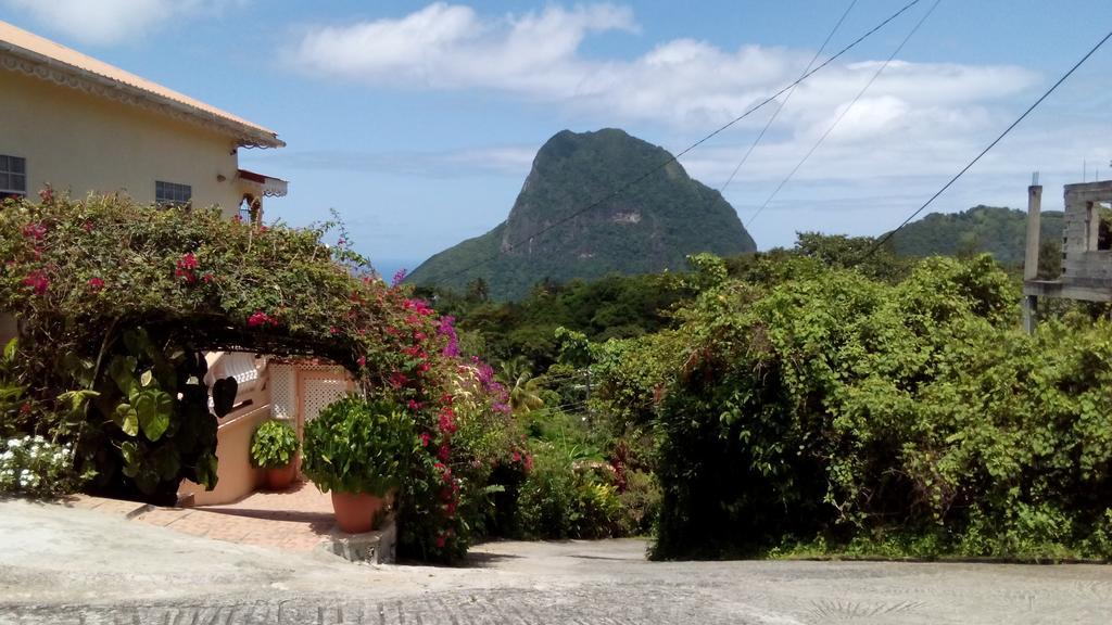 Piton Vista Soufriere
