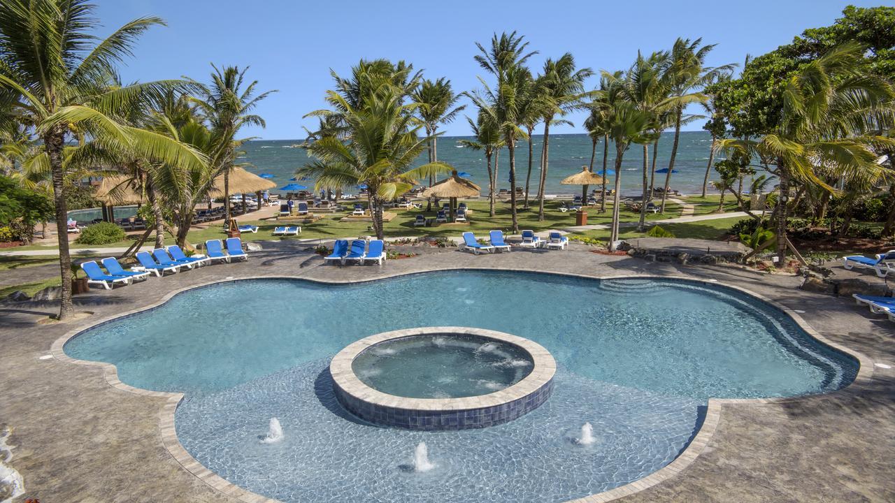 Coconut Bay & 4* Vieux Fort