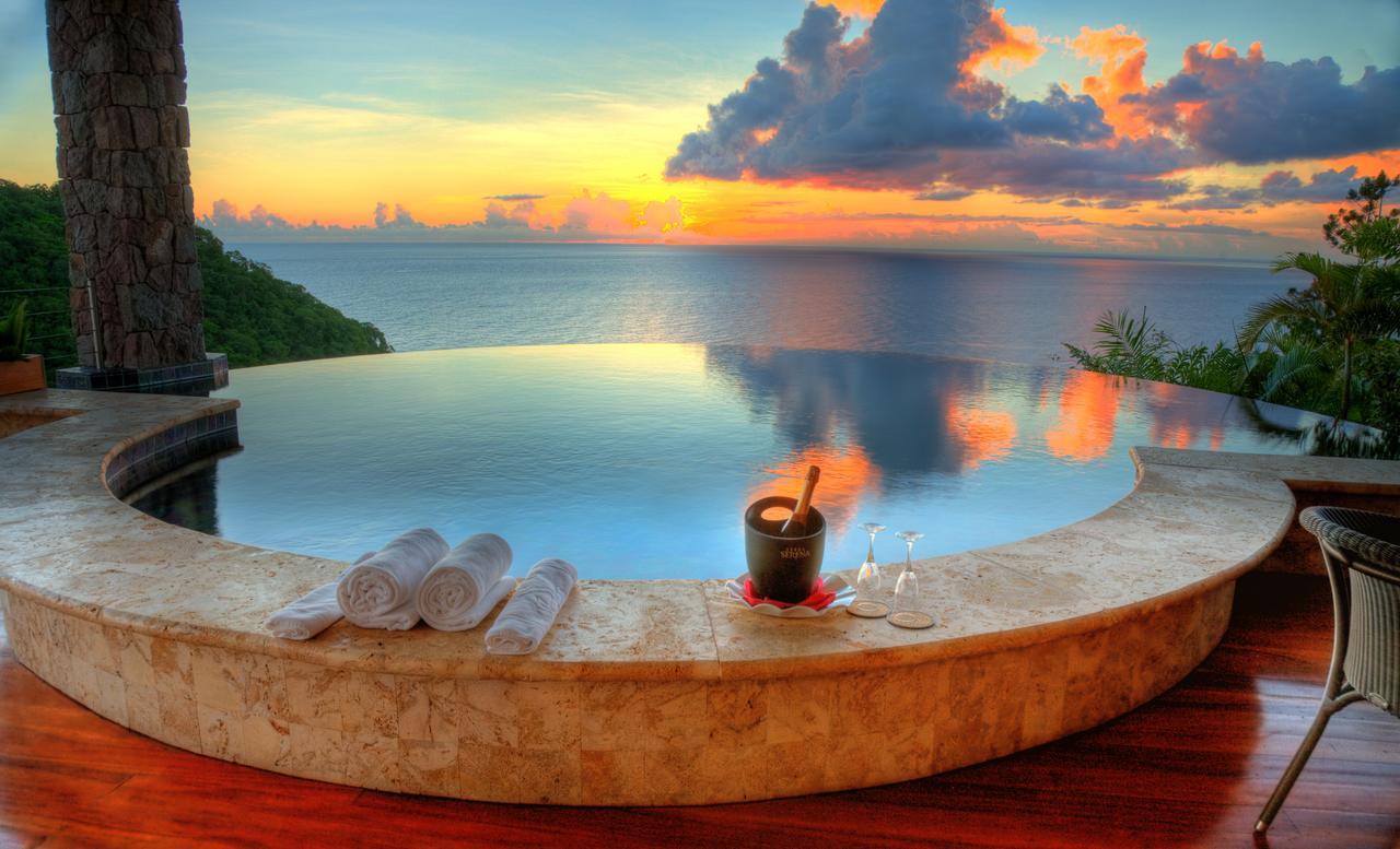 Resort Jade Mountain