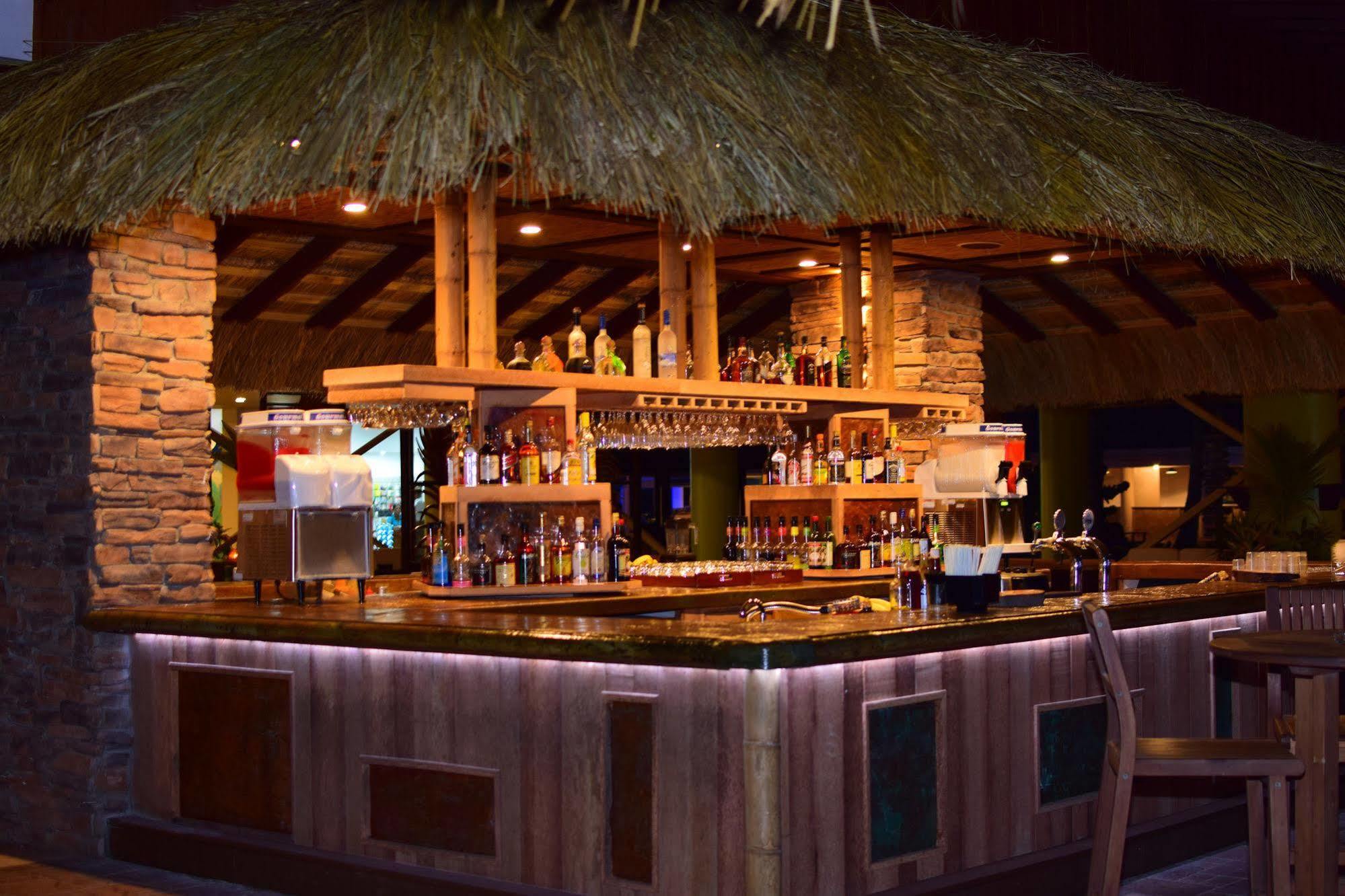 Coconut Bay & 4*