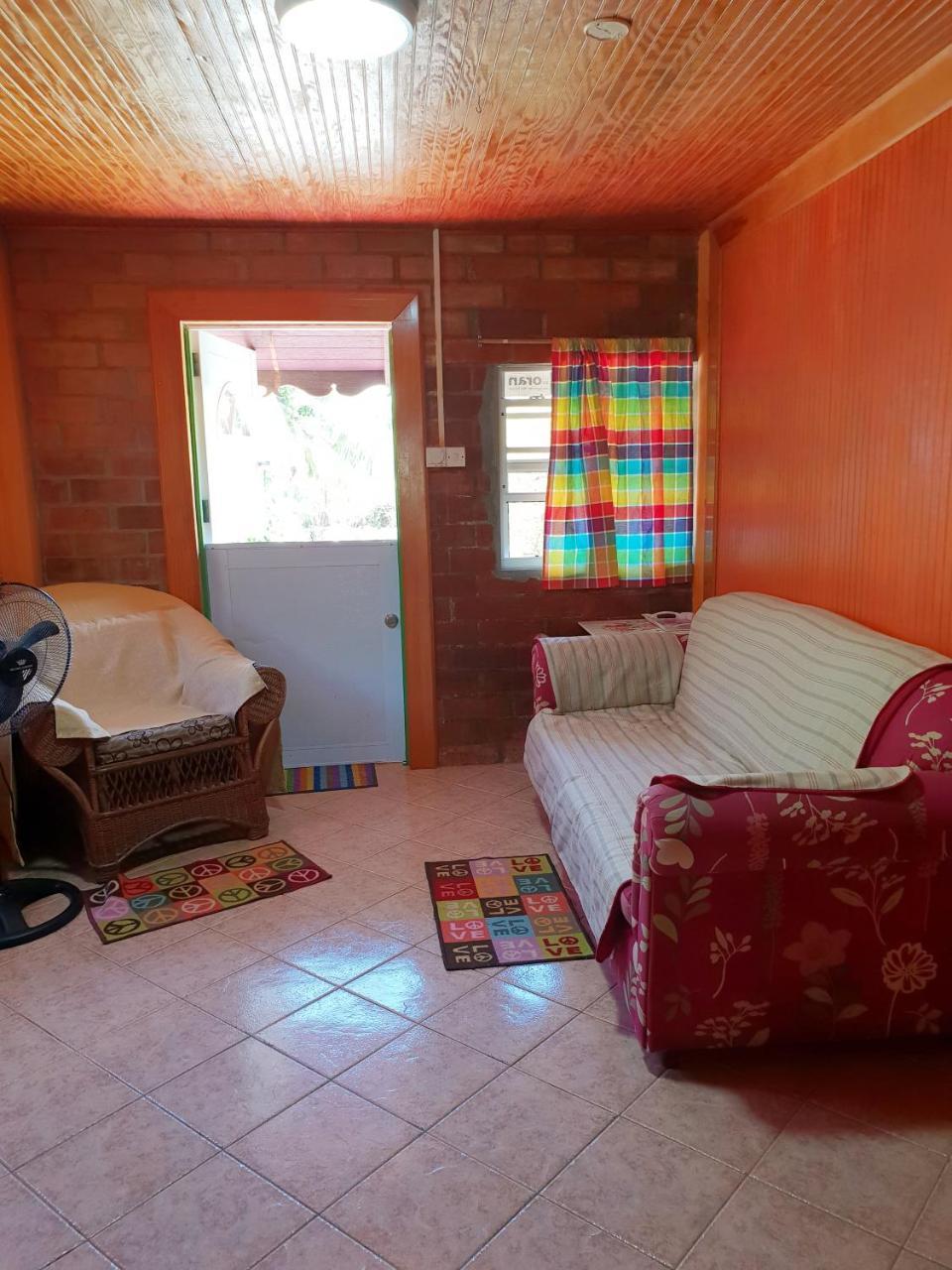 Apartment Seawind Authentic St.lucian Near Plantation