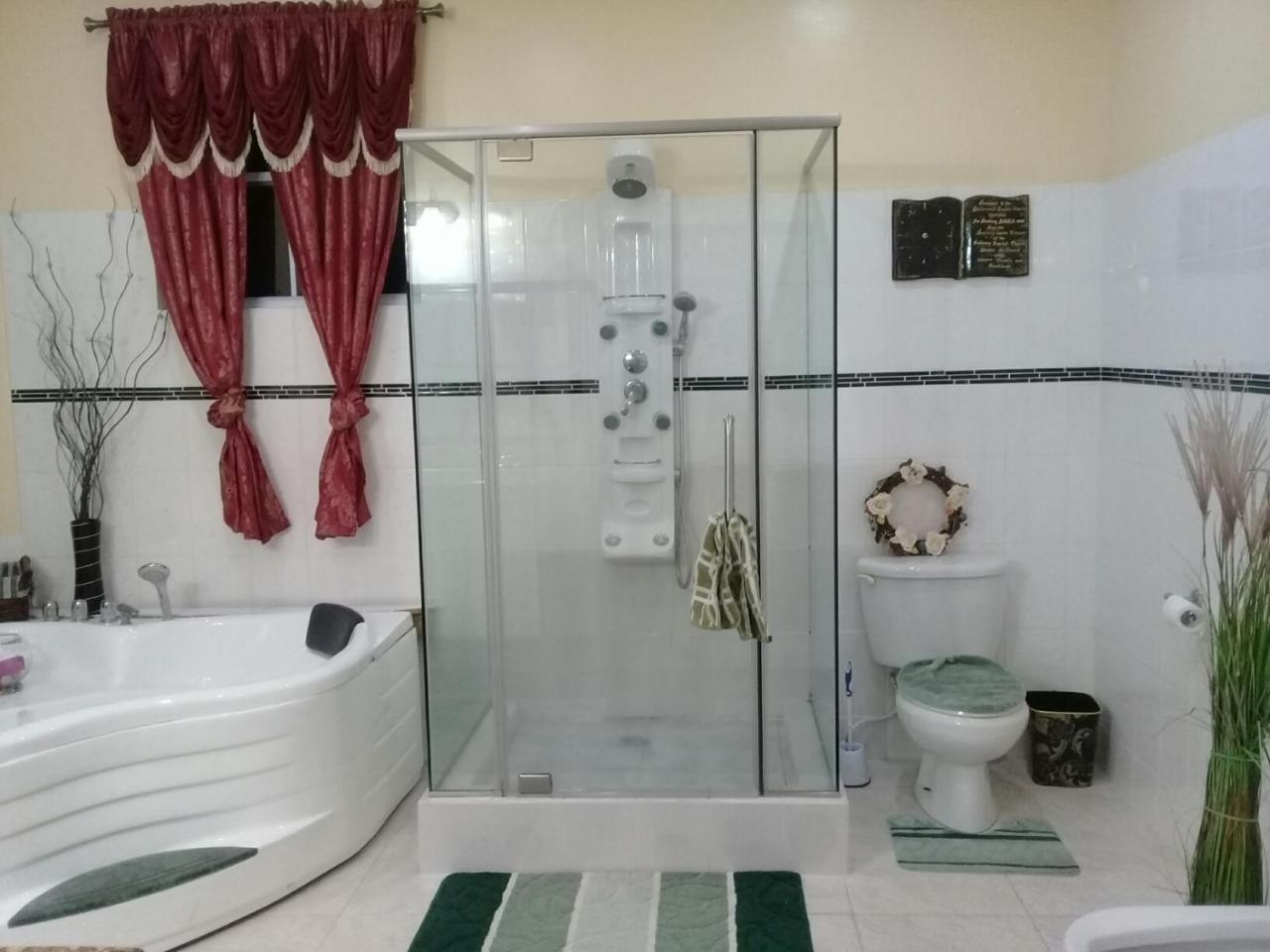 Royal Escape - 1 Guest house