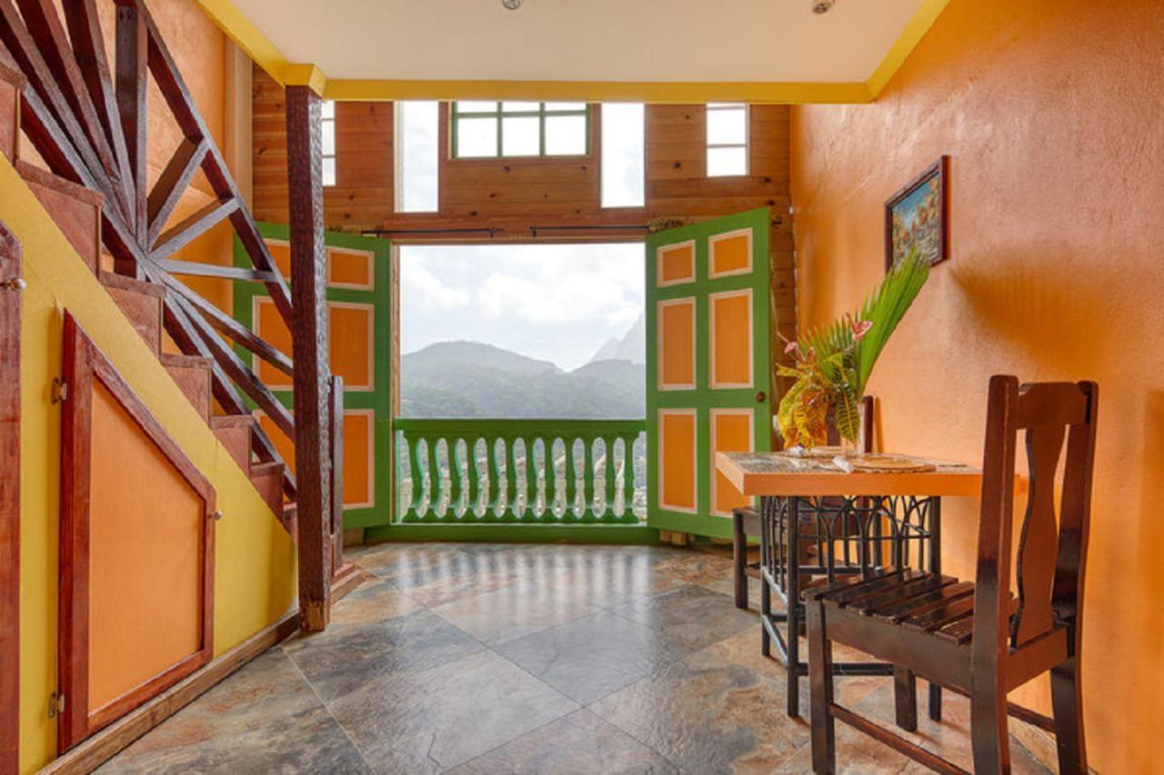 Des Pitons Soufriere