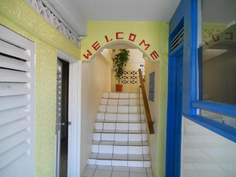 Stephanie's 2* Gros Islet