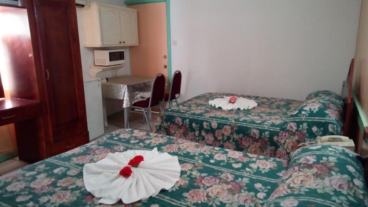 Stephanie's Hotel